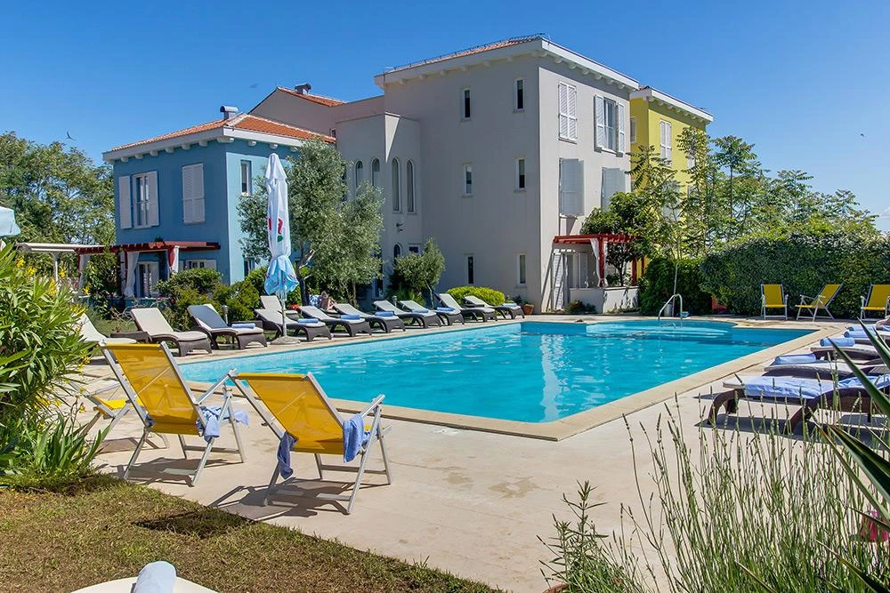 Hotel Manora